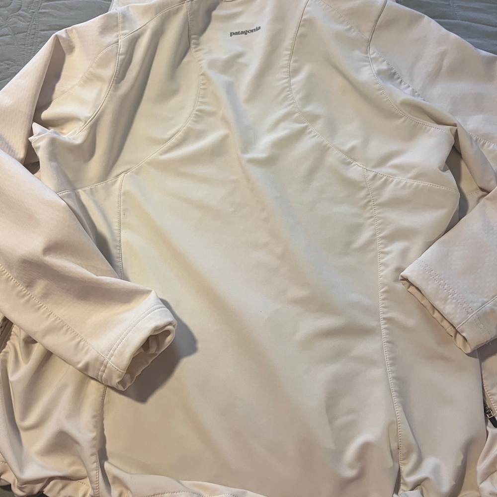 Patagonia Off-White Jacket.